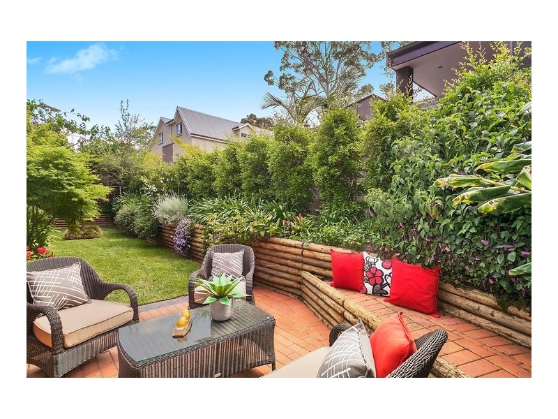 8A Douglas Avenue, Wahroonga NSW 2076