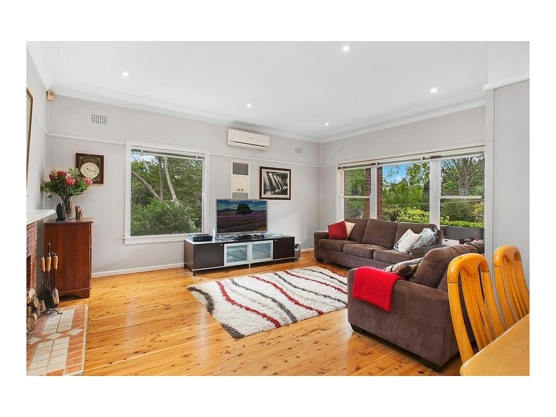 2 Boronga Avenue, West Pymble NSW 2073