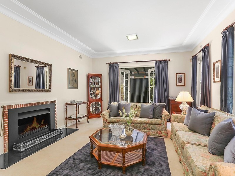 9 Glen Road, Roseville NSW 2069