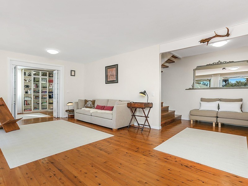 43 Richmond Avenue, St Ives NSW 2075