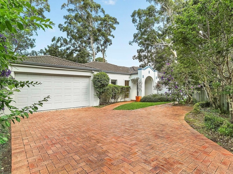10 Cates Place, St Ives NSW 2075