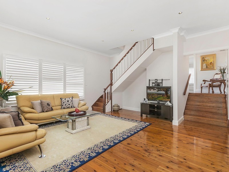 1 Nithdale Street, Pymble NSW 2073