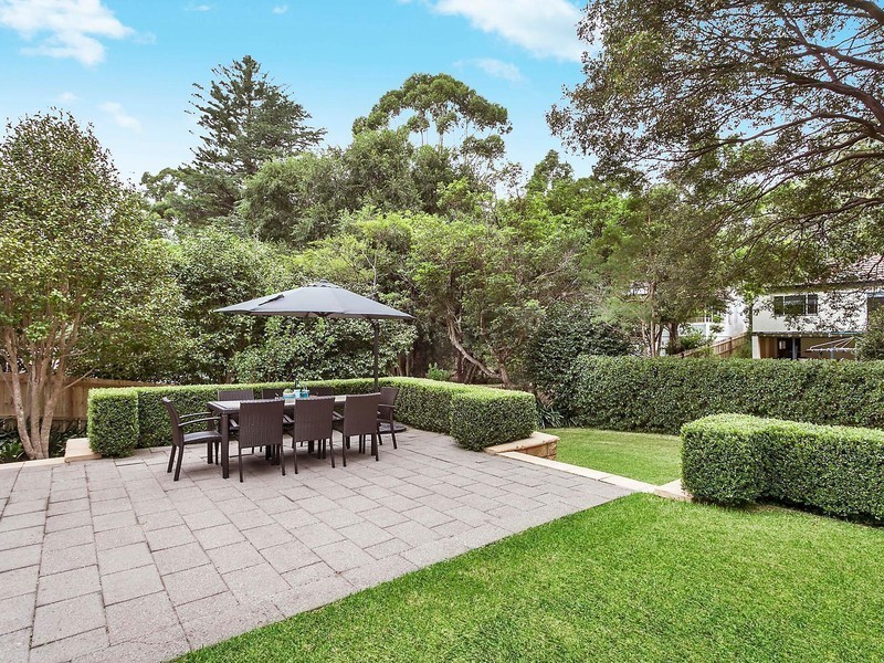 9 Putarri Avenue, St Ives NSW 2075