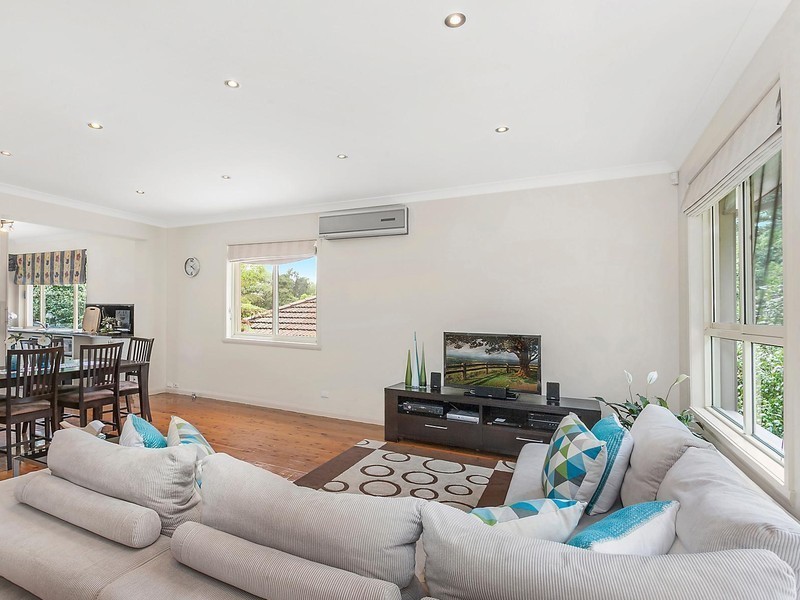 9 Putarri Avenue, St Ives NSW 2075