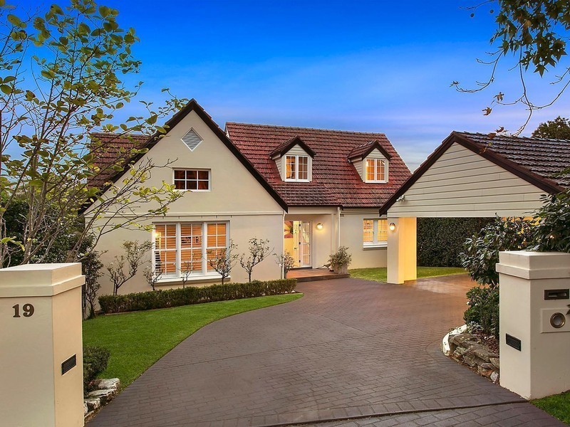 19 Moona Parade, Wahroonga NSW 2076