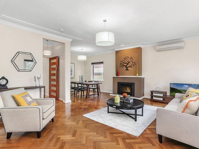 105 The Comenarra Parkway, Turramurra NSW 2074