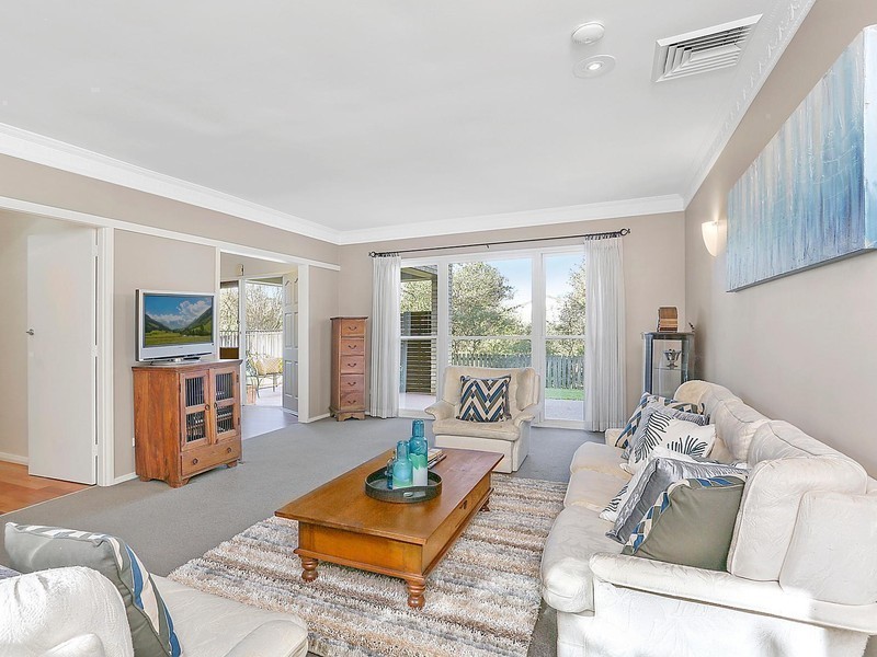 7 Kitchener Street, St Ives NSW 2075