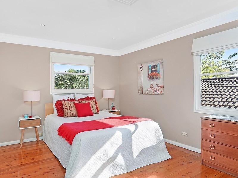 7 Kitchener Street, St Ives NSW 2075