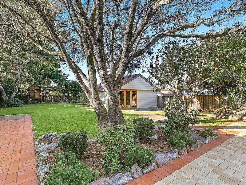 7 Kitchener Street, St Ives NSW 2075