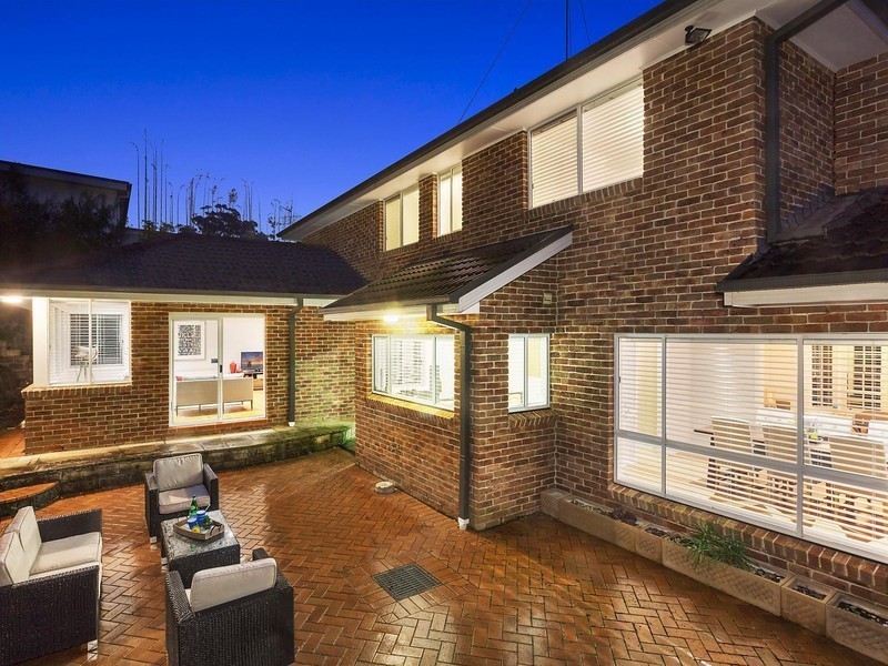 45 Lawson Parade, St Ives NSW 2075