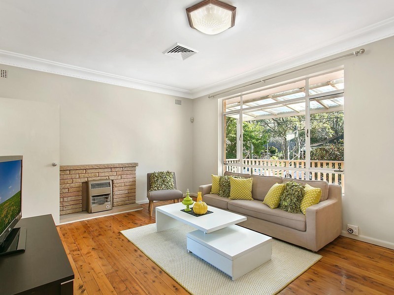2 Shaddock Avenue, Pymble NSW 2073