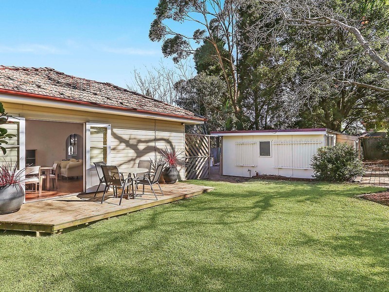 2 Taylor Avenue, Turramurra NSW 2074