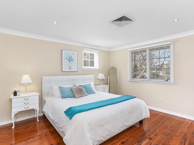 228 Warrimoo Avenue, St Ives NSW 2075