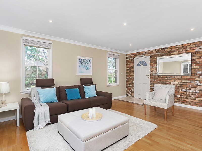 228 Warrimoo Avenue, St Ives NSW 2075