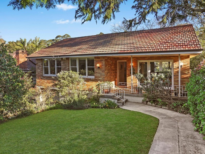 3 Putarri Avenue, St Ives NSW 2075