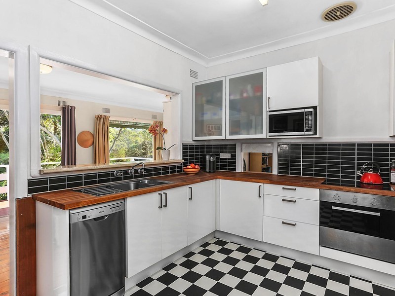 70 Kooloona Crescent, West Pymble NSW 2073