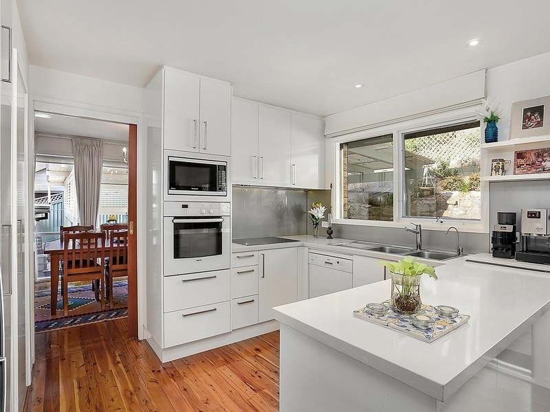 8A Rothwell Road, Turramurra NSW 2074