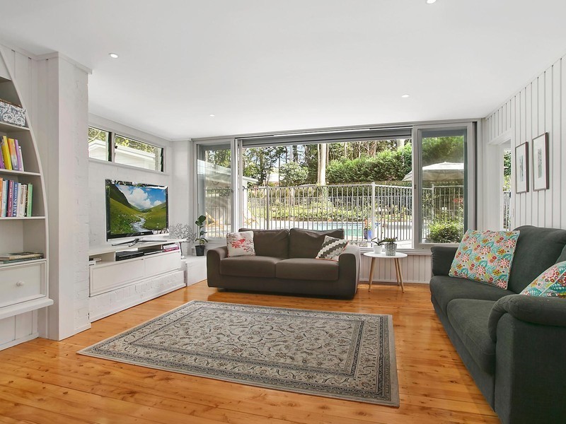 77 Lofberg Road, West Pymble NSW 2073