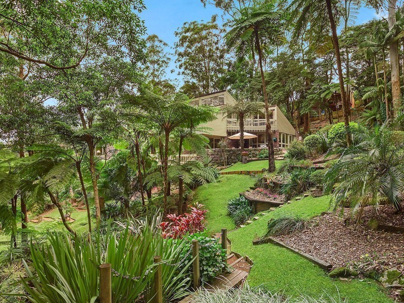 6 Adelong Place, Wahroonga NSW 2076