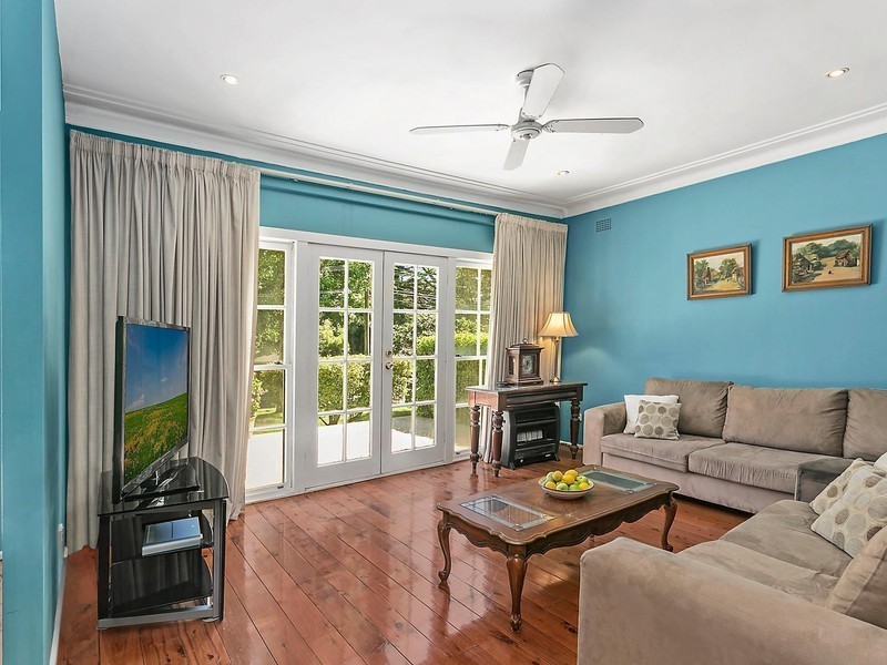 37 Apps Avenue, Turramurra NSW 2074