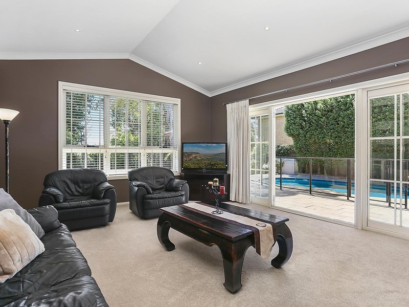 18 Awatea Road, St Ives NSW 2075