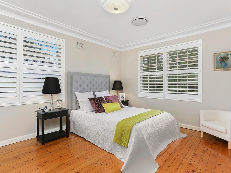 6 Garrick Road, St Ives NSW 2075