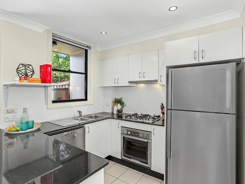 4/4 Carden Avenue, Wahroonga NSW 2076