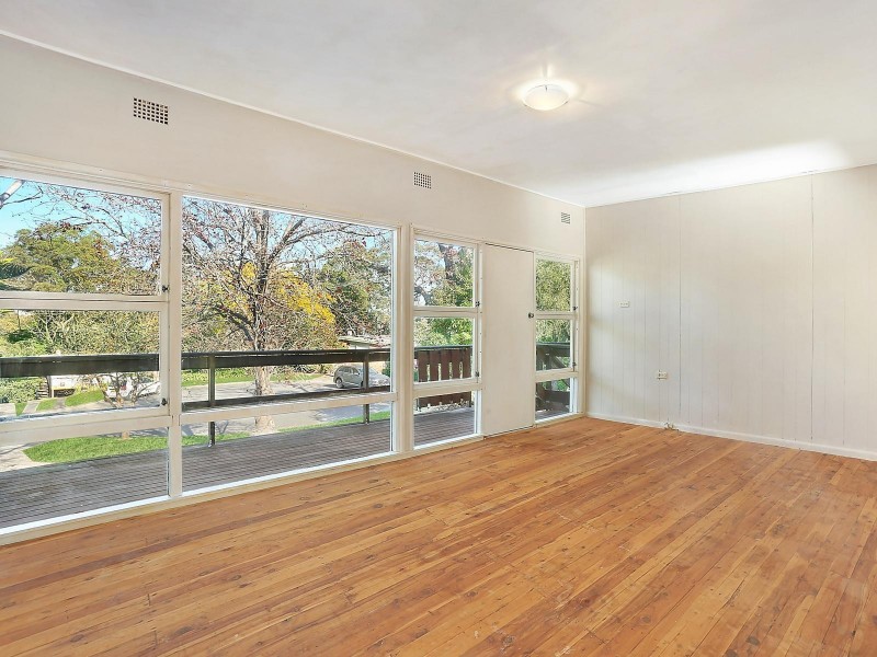 11 Hampshire Avenue, West Pymble NSW 2073