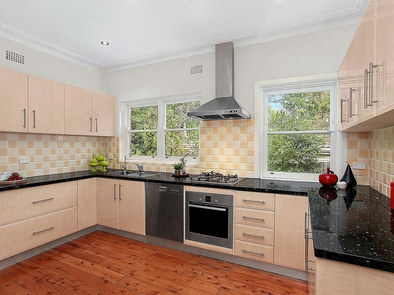 132 Livingstone Avenue, Pymble NSW 2073