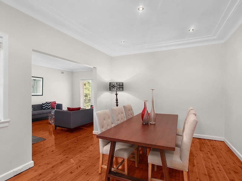 132 Livingstone Avenue, Pymble NSW 2073