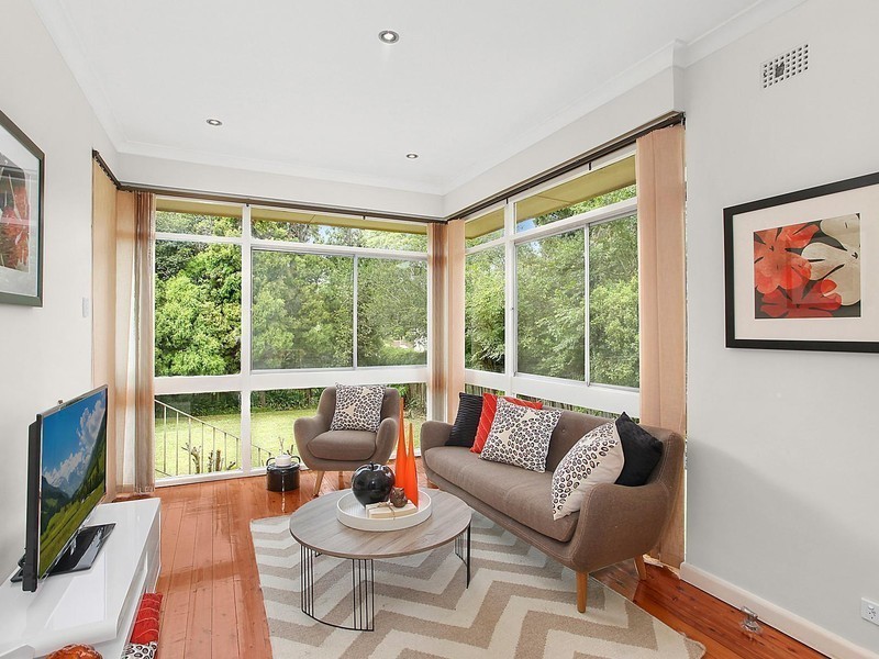 132 Livingstone Avenue, Pymble NSW 2073