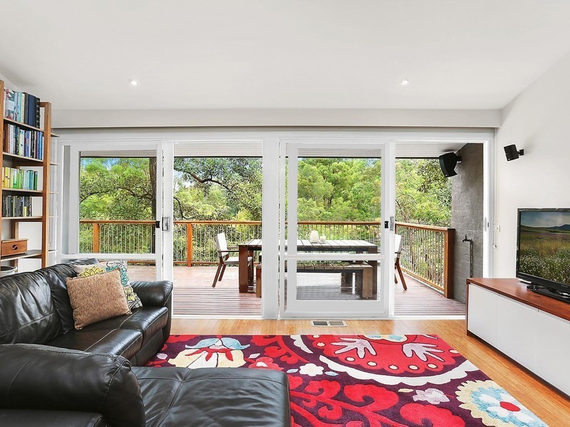 12 Pembroke Avenue, Turramurra NSW 2074