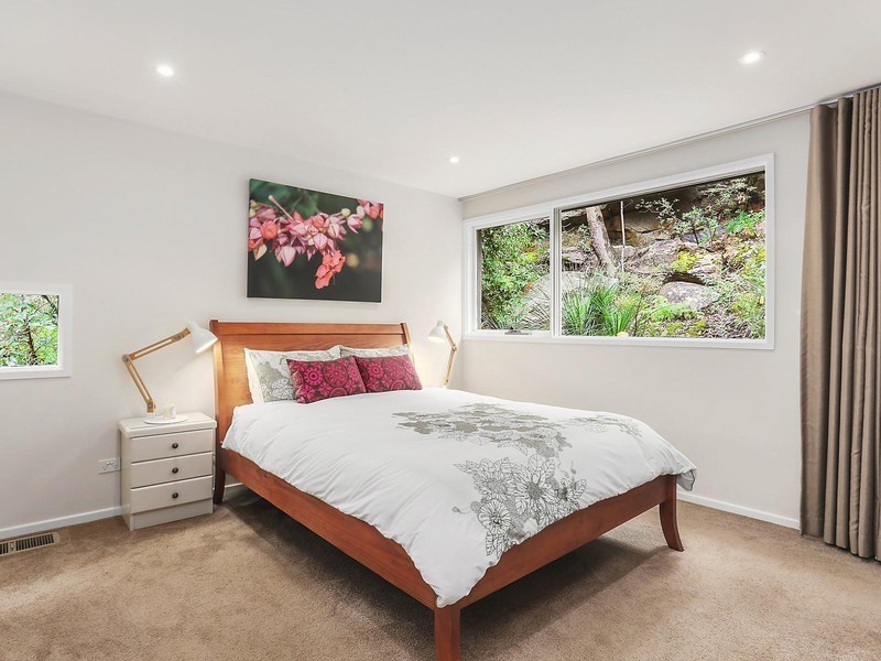 12 Pembroke Avenue, Turramurra NSW 2074