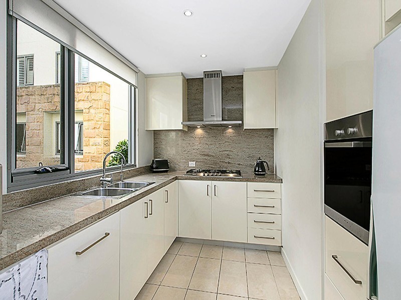 D202/2A Eulbertie Avenue, Warrawee NSW 2074