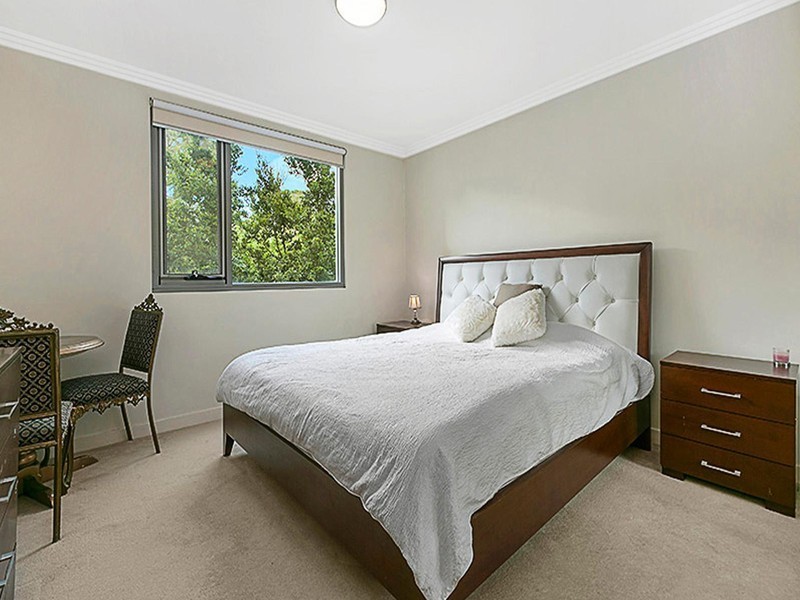 D202/2A Eulbertie Avenue, Warrawee NSW 2074