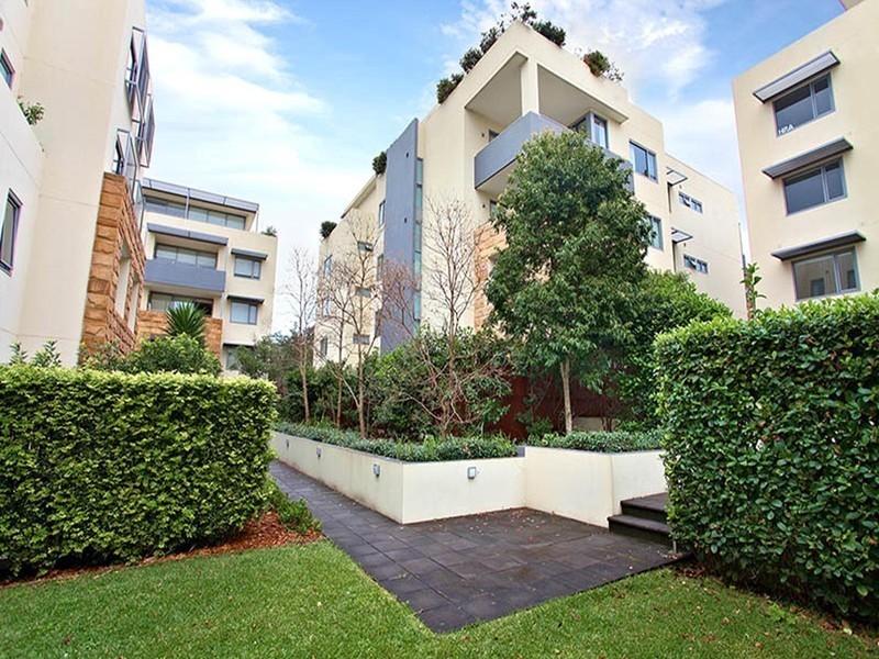 D202/2A Eulbertie Avenue, Warrawee NSW 2074