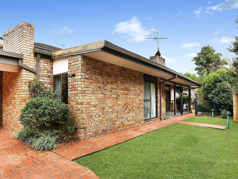 18 Raymond Avenue, Warrawee NSW 2074