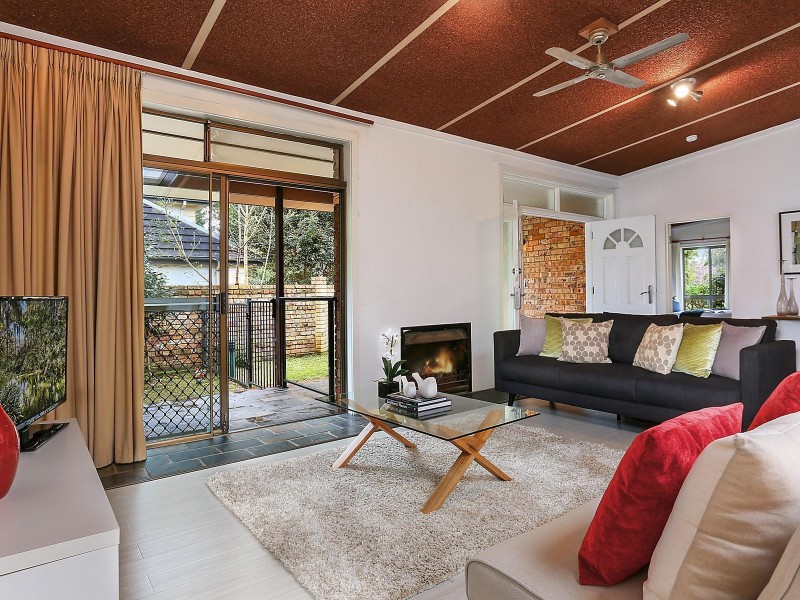 18 Raymond Avenue, Warrawee NSW 2074