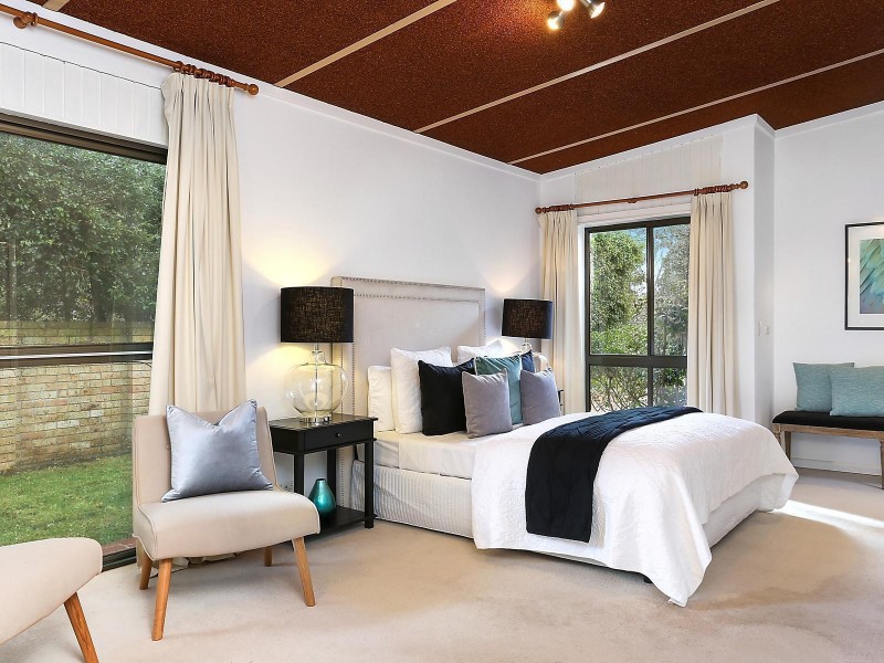 18 Raymond Avenue, Warrawee NSW 2074