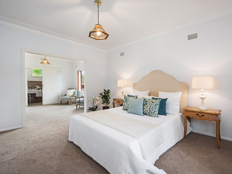 12 Chisholm Street, Turramurra NSW 2074