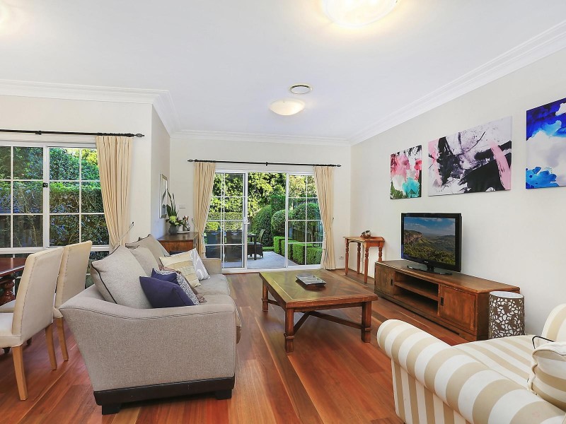 32 Hillcrest Drive, St Ives NSW 2075