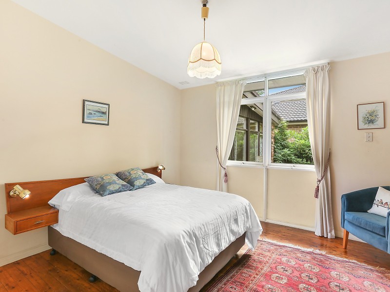 8 Vernon Street, Turramurra NSW 2074