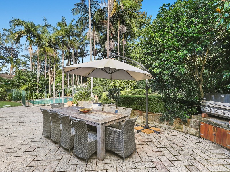 8 Lucia Avenue, St Ives NSW 2075