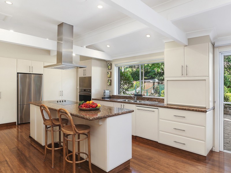 8 Lucia Avenue, St Ives NSW 2075