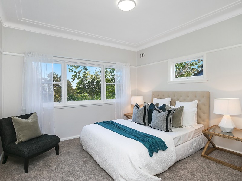 82 Wallalong Crescent, West Pymble NSW 2073