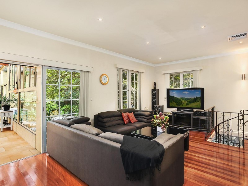 27 Fern Street, Pymble NSW 2073