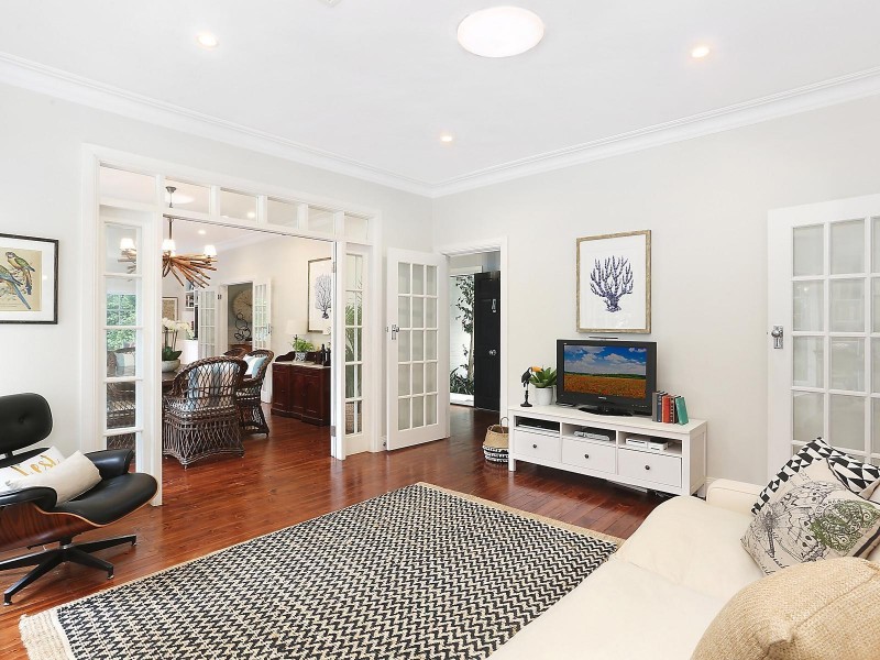 9 Tennyson Avenue, Turramurra NSW 2074