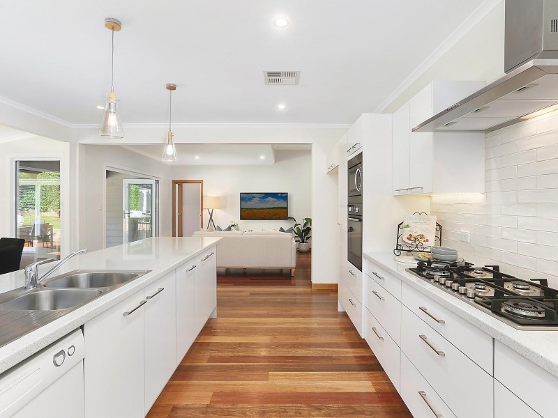 27 Tennyson Avenue, Turramurra NSW 2074