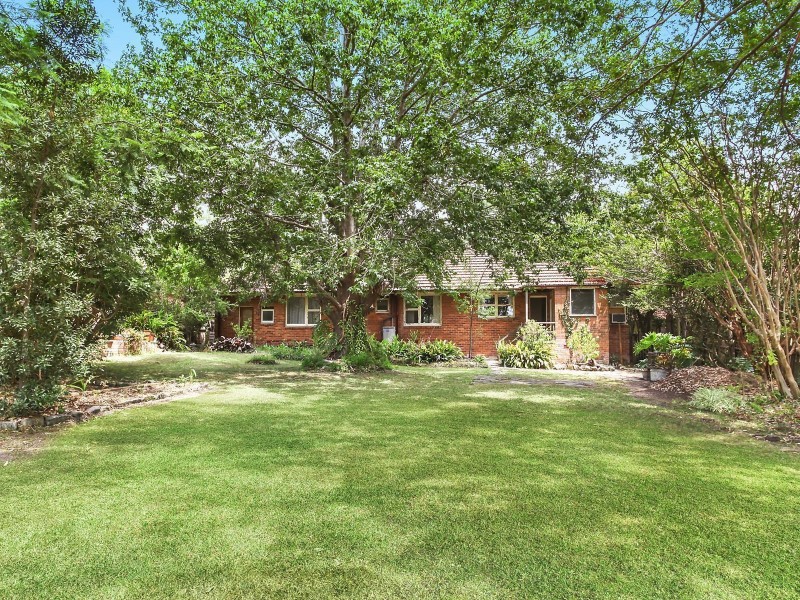 37 Memorial Avenue, St Ives NSW 2075