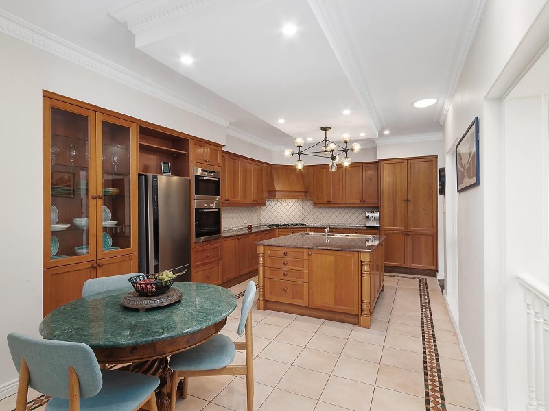 23 Riddles Lane, Pymble NSW 2073